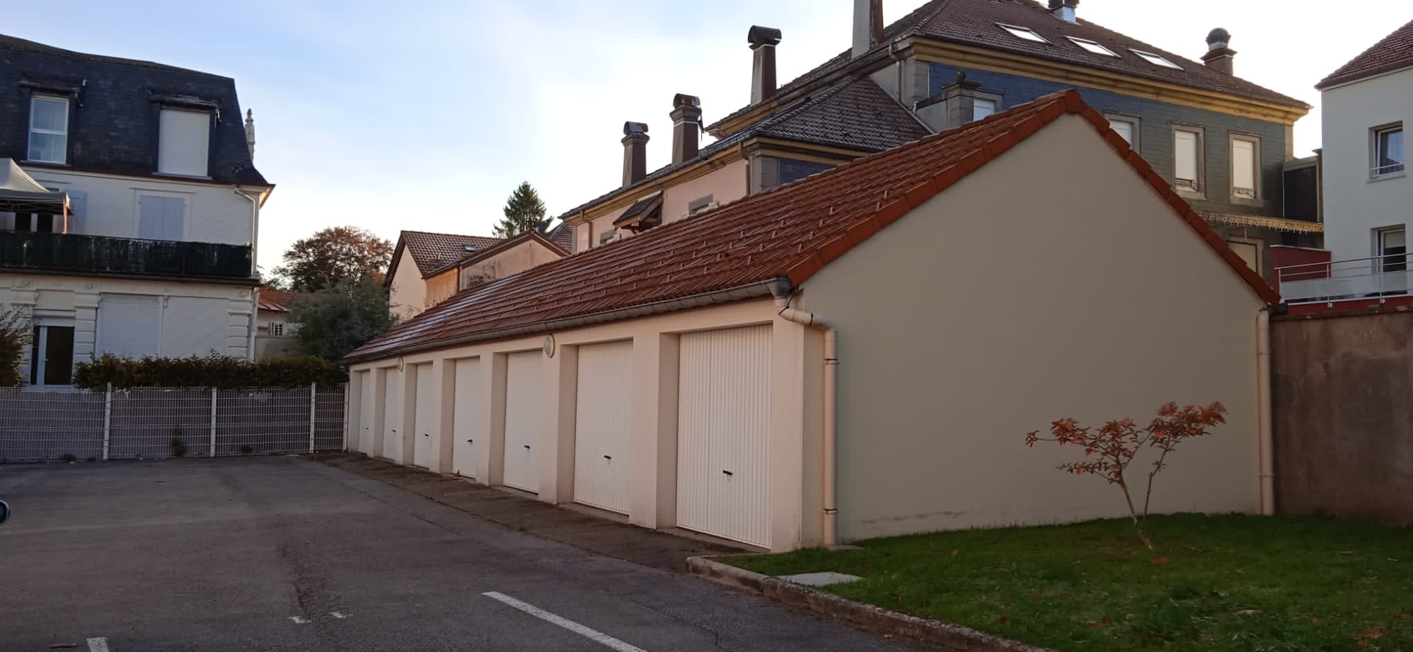 Garage Box
