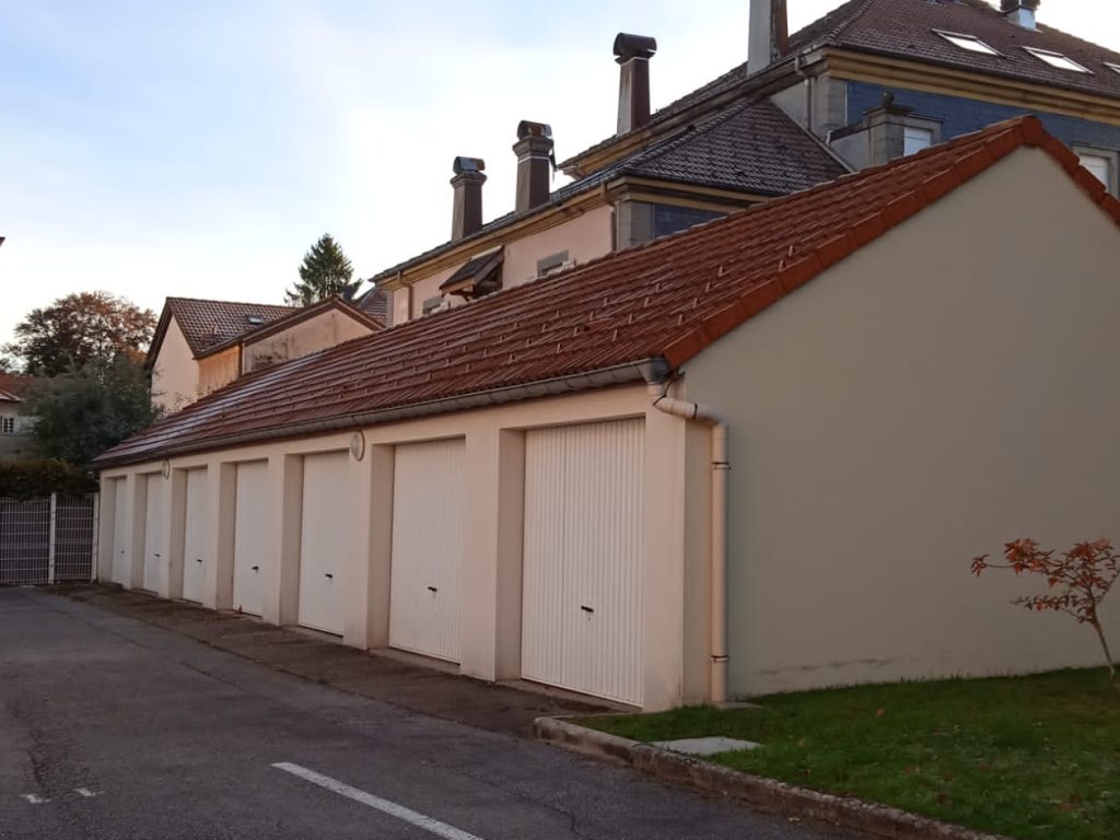 Garage Box