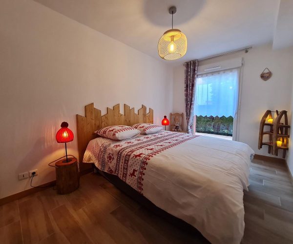 Chambre donnant sur la terrasse